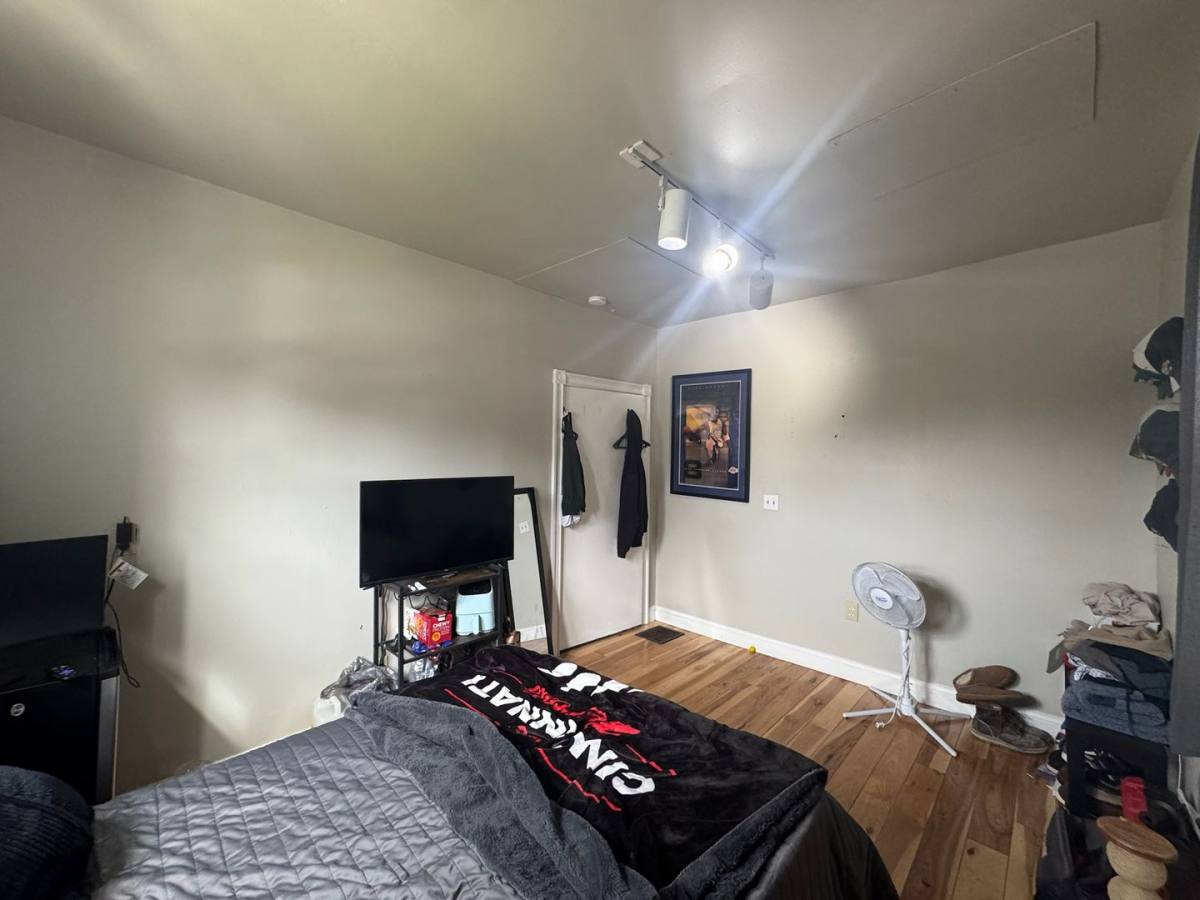 House for rent at 350 Probasco St, Cincinnati, OH 45219