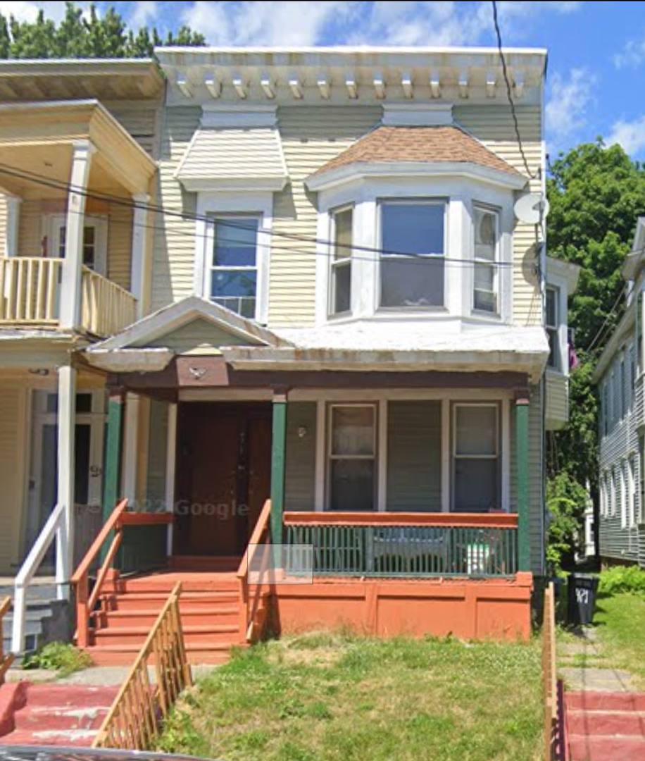 Apartment for rent at 471 Hamilton St, Albany, NY 12203