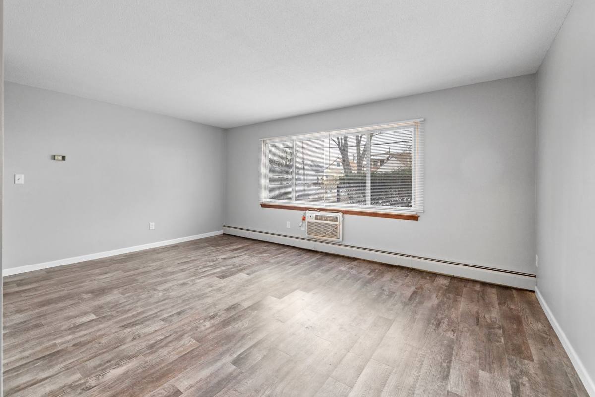 Apartment for rent at 848 Dodd Rd, Saint Paul, MN 55118