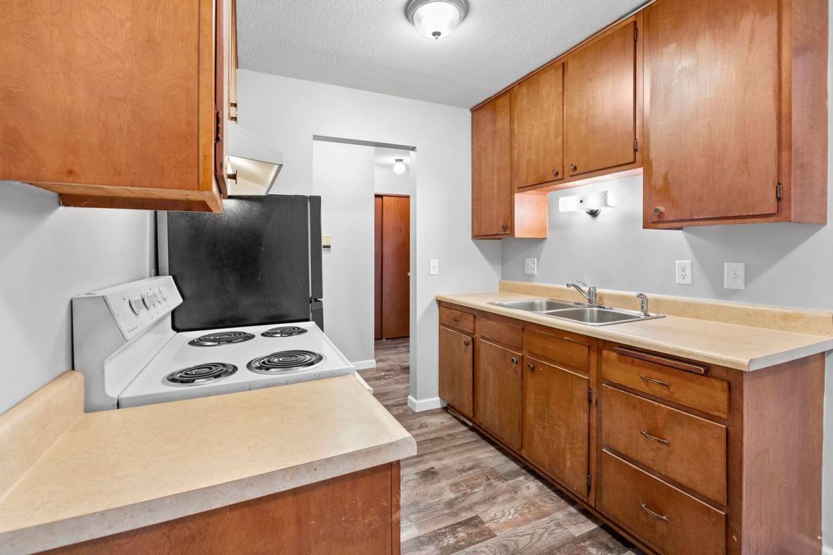 Apartment for rent at 848 Dodd Rd, Saint Paul, MN 55118