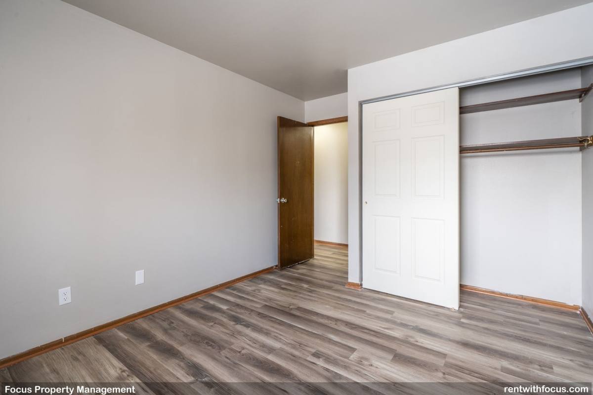 Apartment for rent at 1225 Doctors Dr, Neenah, WI 54956