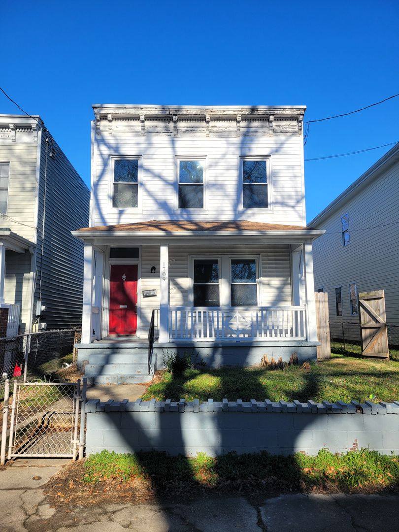 House for rent at 1709 Everett St, Richmond, VA 23224