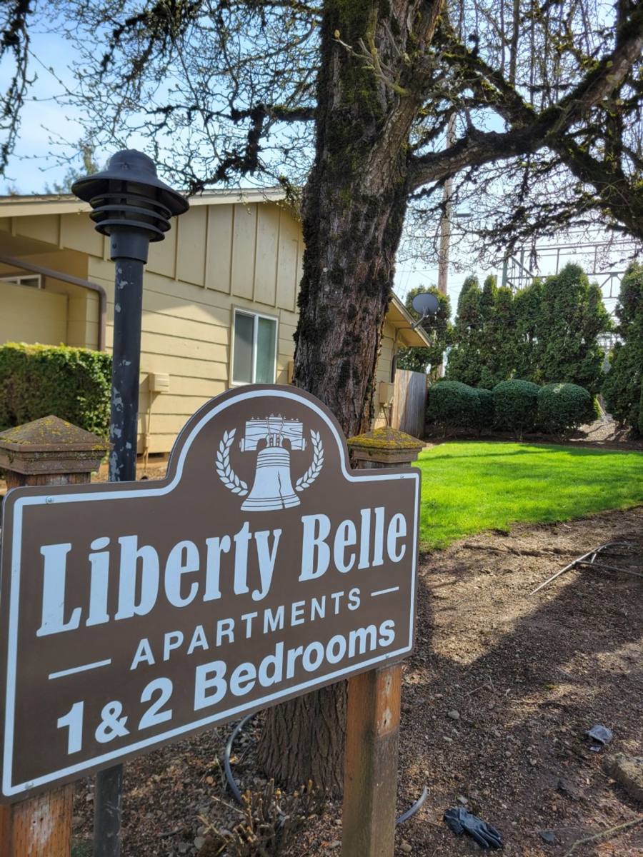 Apartment for rent at 3962 Liberty Rd S, Salem, OR 97302