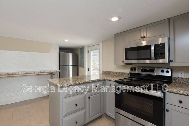 Apartment for rent at 2615 W Main St #2, Royston, GA 30662