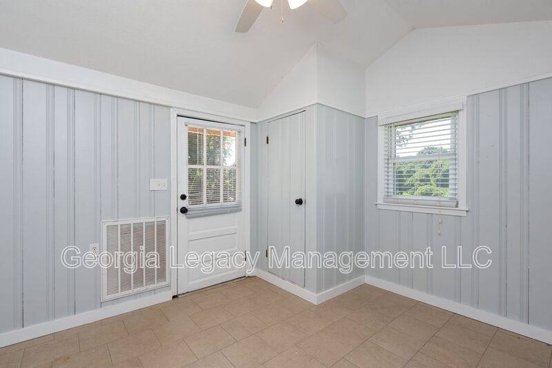 Apartment for rent at 2615 W Main St #2, Royston, GA 30662