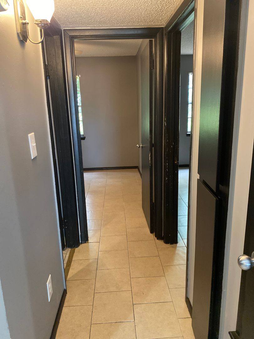 Apartment for rent at 1007 H St, Barling, AR 72923