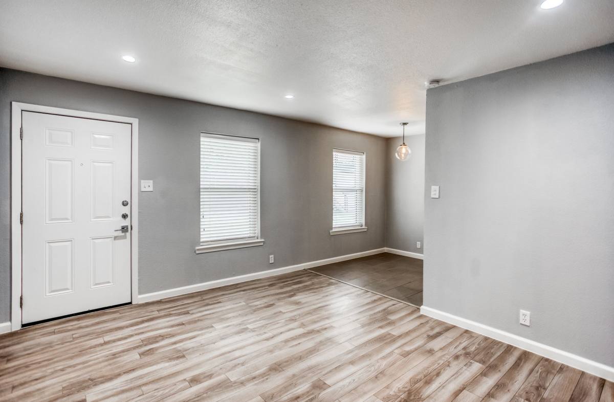 Apartment for rent at 5708 Hudson St, Dallas, TX 75206