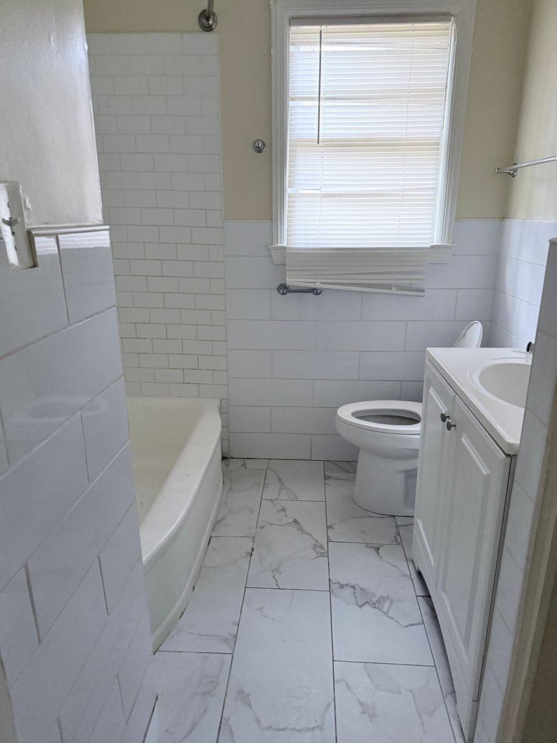 House for rent at 1207 Derenne Ave, Savannah, GA 31406