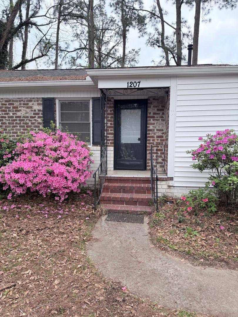 House for rent at 1207 Derenne Ave, Savannah, GA 31406