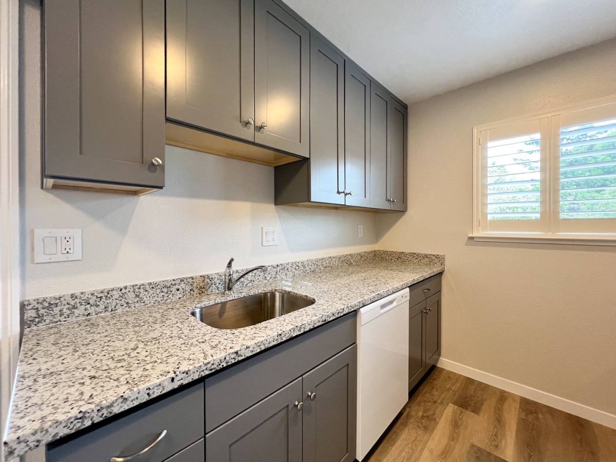 Apartment for rent at 1782 Pine, Napa, CA 94559