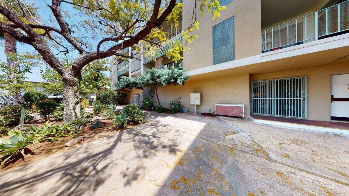 Apartment for rent at 1155 College View Dr, Monterey Park, CA 91754