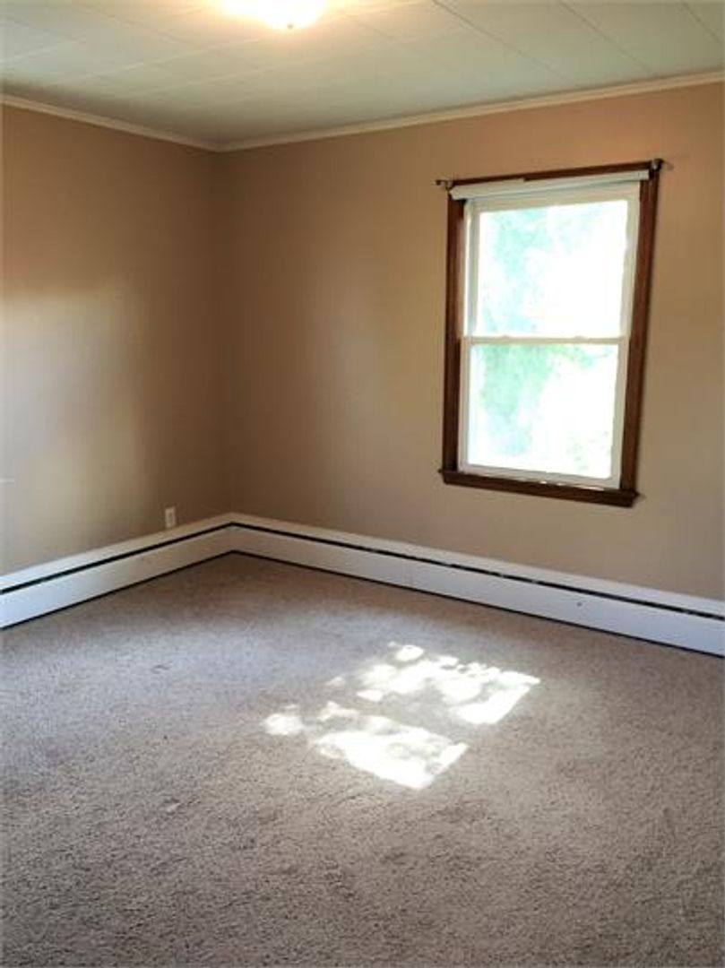 Apartment for rent at 824 2nd Ave NW, Valley City, ND 58072