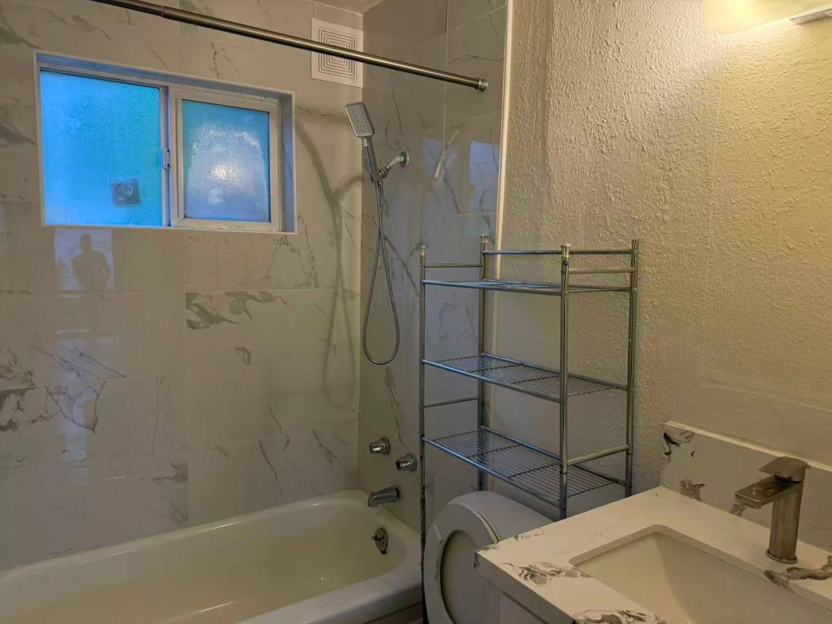 Apartment for rent at 3550 SE 130th Ave, Portland, OR 97236