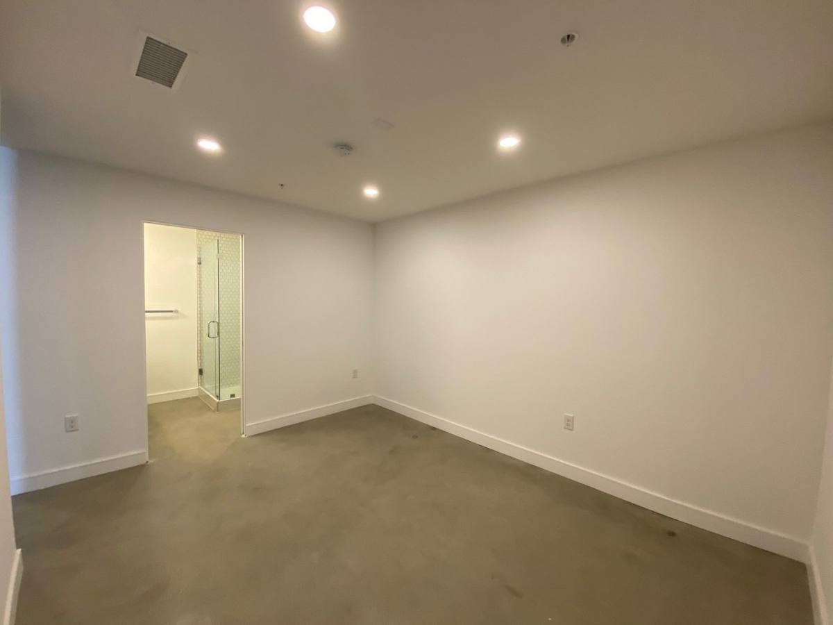Apartment for rent at 152 N Rampart, Los Angeles, CA 90026