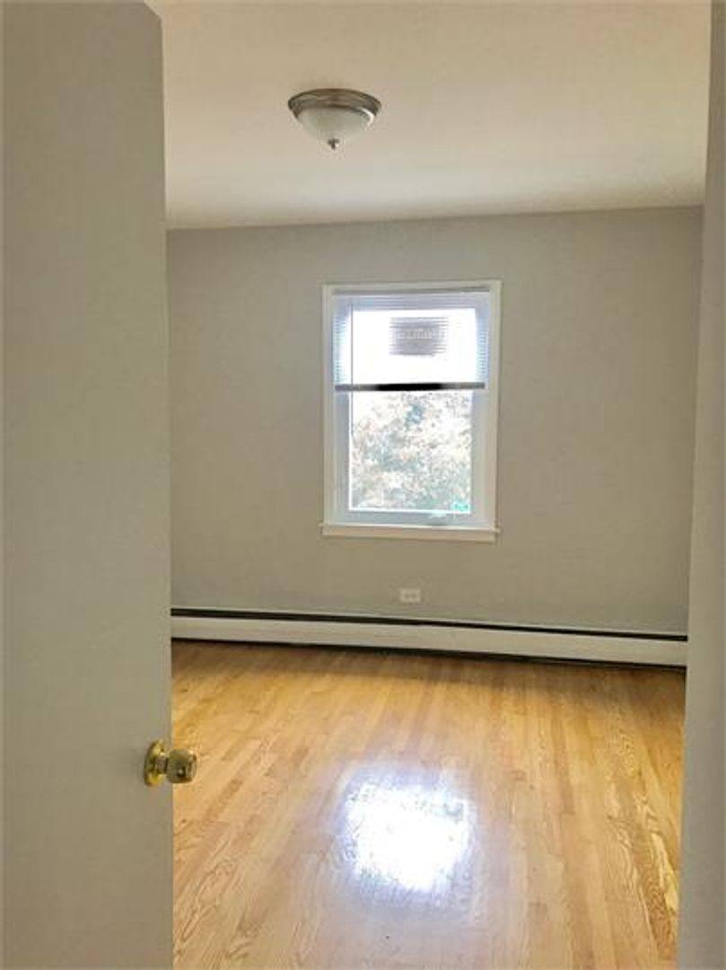 Apartment for rent at 1500-04 N 22nd Ave, Melrose Park, IL 60160