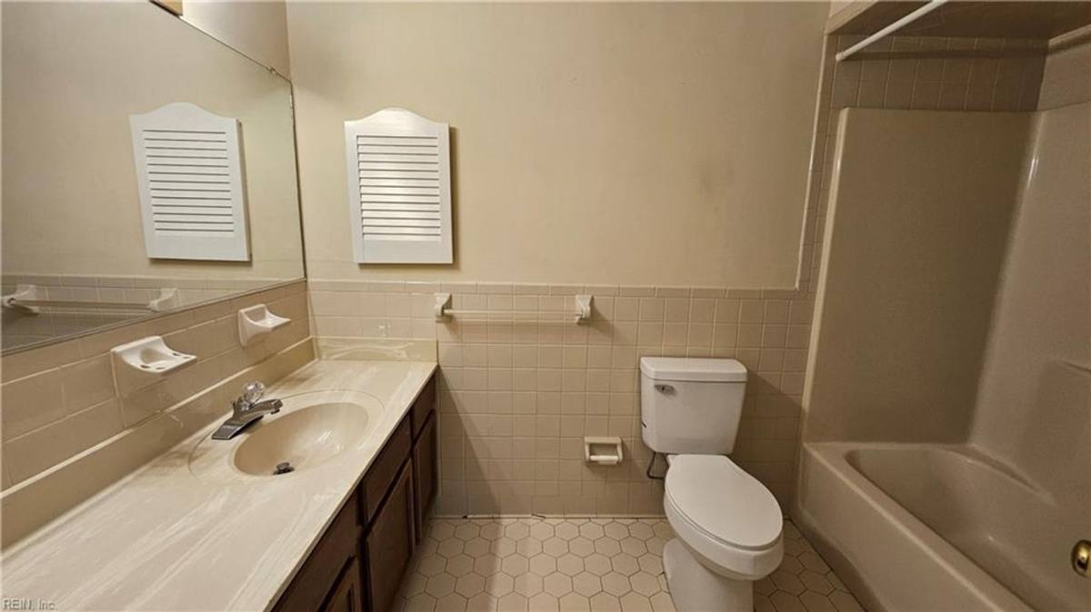 Condo for rent at 150 Loflin Way, Virginia Beach, VA 23462