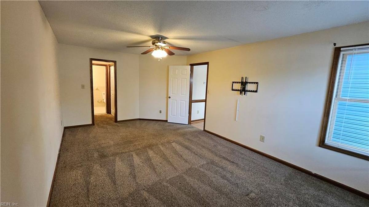 Condo for rent at 150 Loflin Way, Virginia Beach, VA 23462
