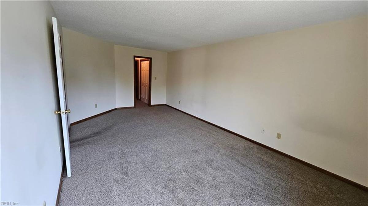 Condo for rent at 150 Loflin Way, Virginia Beach, VA 23462