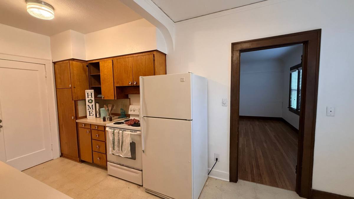 Apartment for rent at 3330 SE Gladstone St, Portland, OR 97202