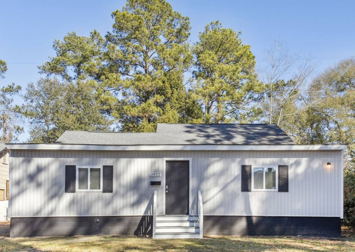 Apartment for rent at 1932 Beech St, Savannah, GA 31404