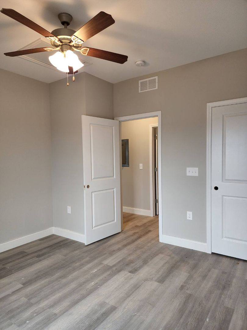 Apartment for rent at 2260 Hickory St, Bowling Green, KY 42101