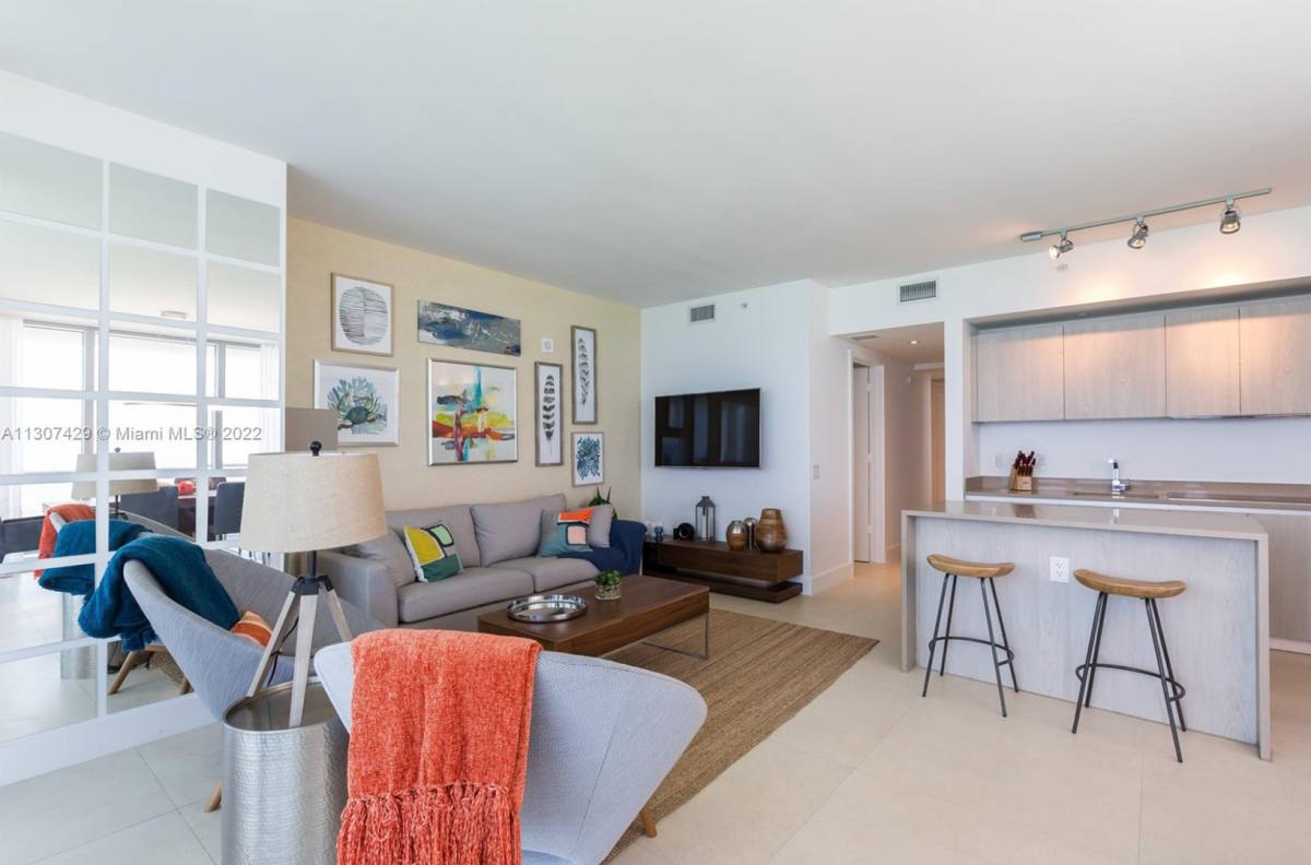 House for rent at 4111 S Ocean Dr, Hollywood, FL 33019