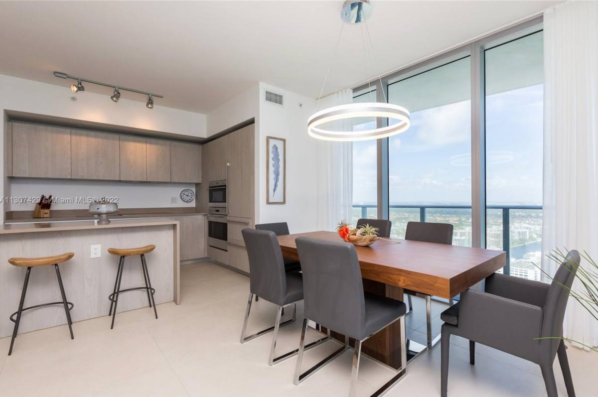 House for rent at 4111 S Ocean Dr, Hollywood, FL 33019
