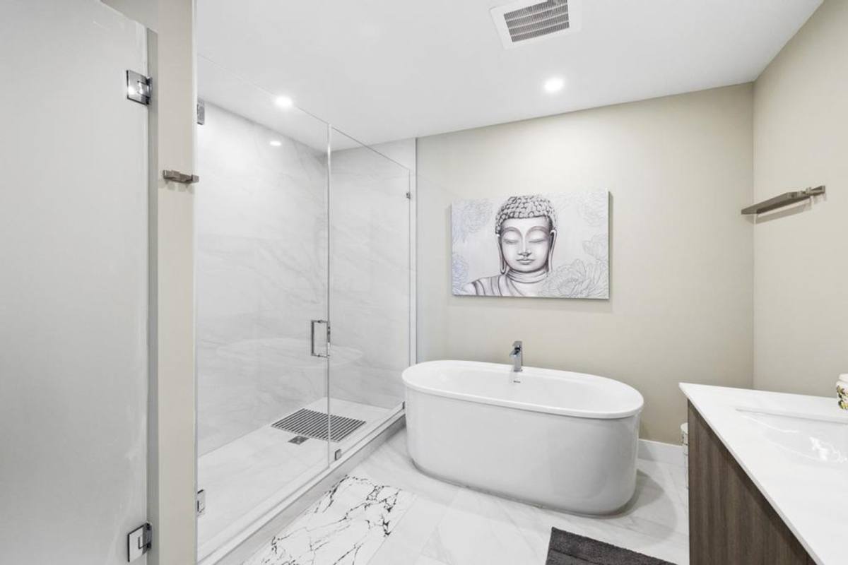 House for rent at 4111 S Ocean Dr, Hollywood, FL 33019