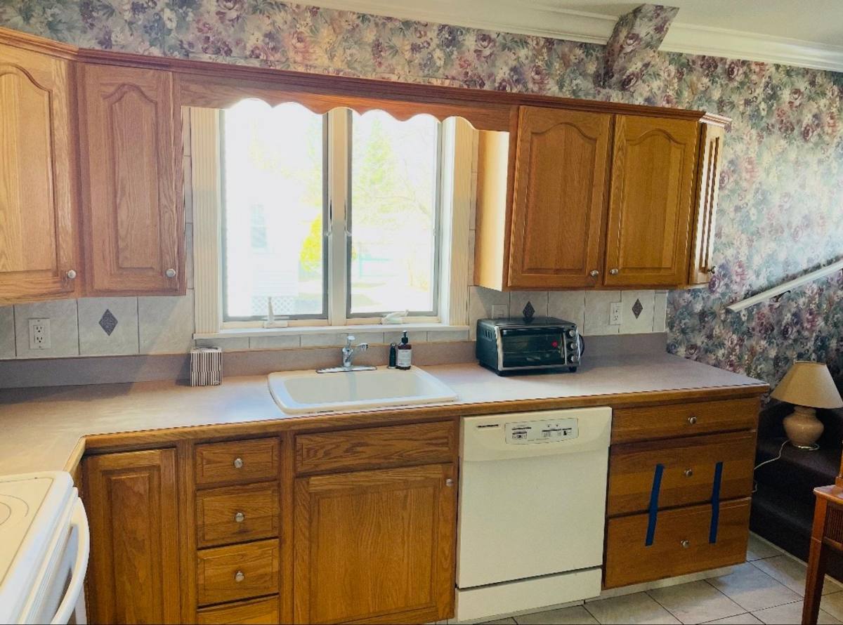 House for rent at 909 Vischer Ave, Schenectady, NY 12306