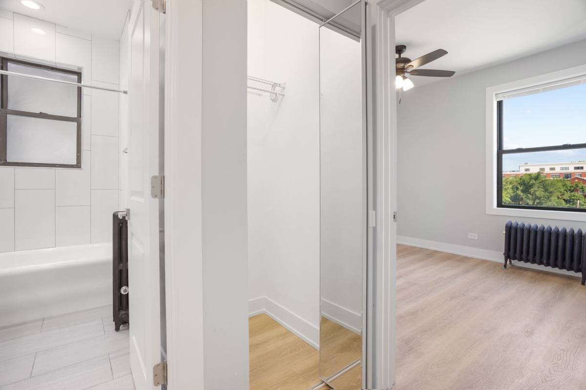 Apartment for rent at 1310-20 W Birchwood Ave, Chicago, IL 60626