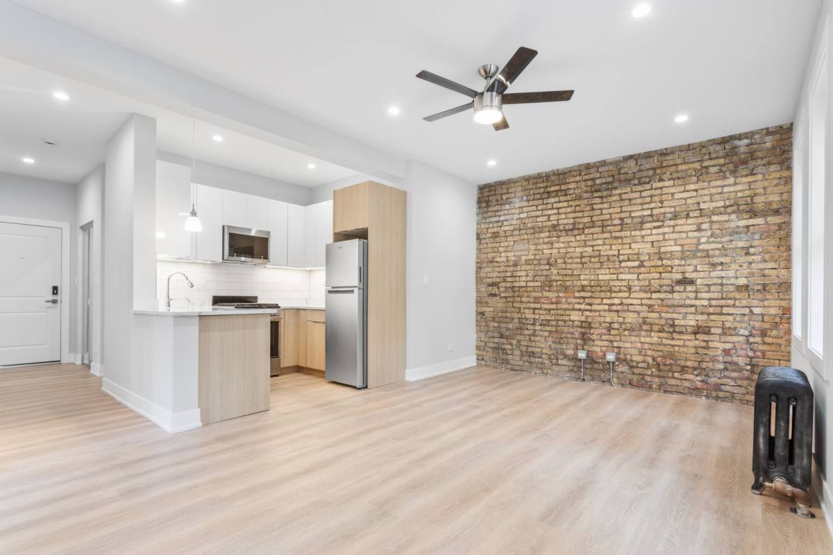 Apartment for rent at 1310-20 W Birchwood Ave, Chicago, IL 60626