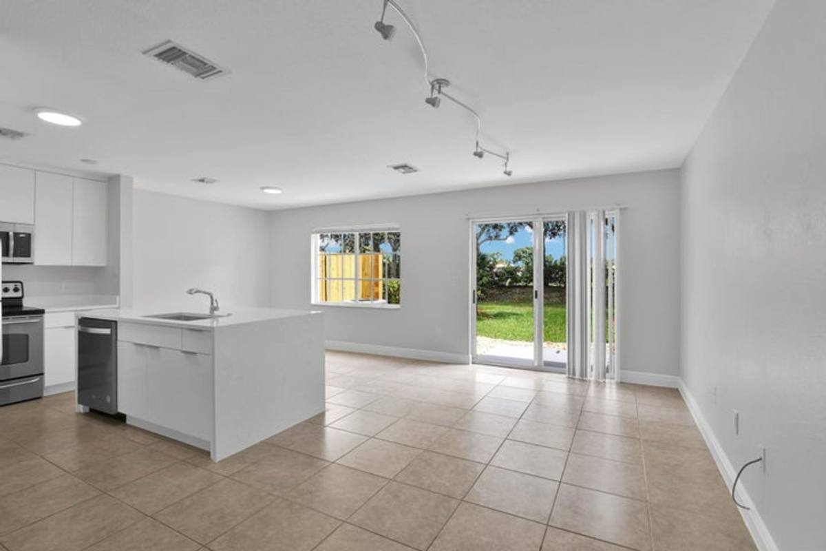 Townhouse for rent at 6599 Old Farm Trail, Boynton Beach, FL 33437