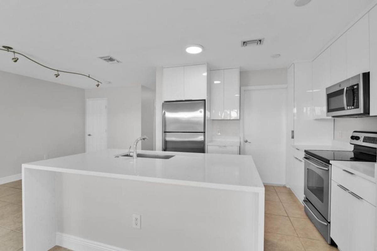 Townhouse for rent at 6599 Old Farm Trail, Boynton Beach, FL 33437