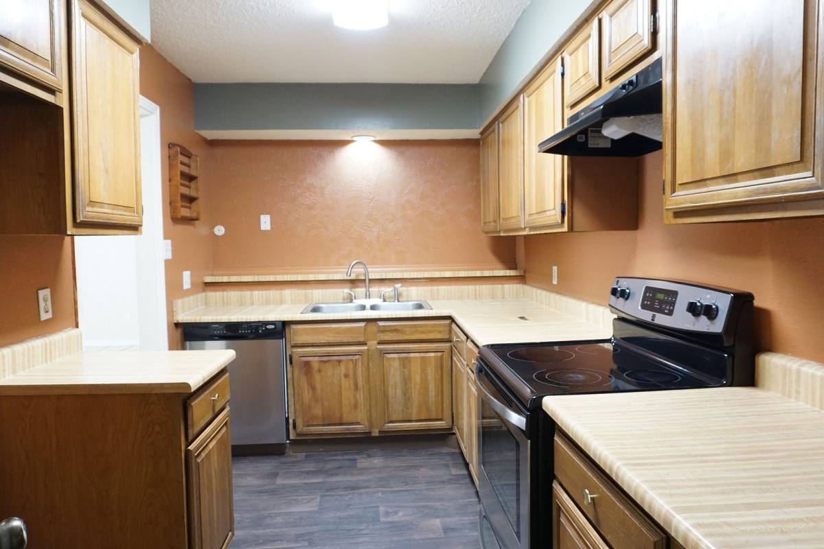 House for rent at 1827 Abshire Lane, Dallas, TX 75228