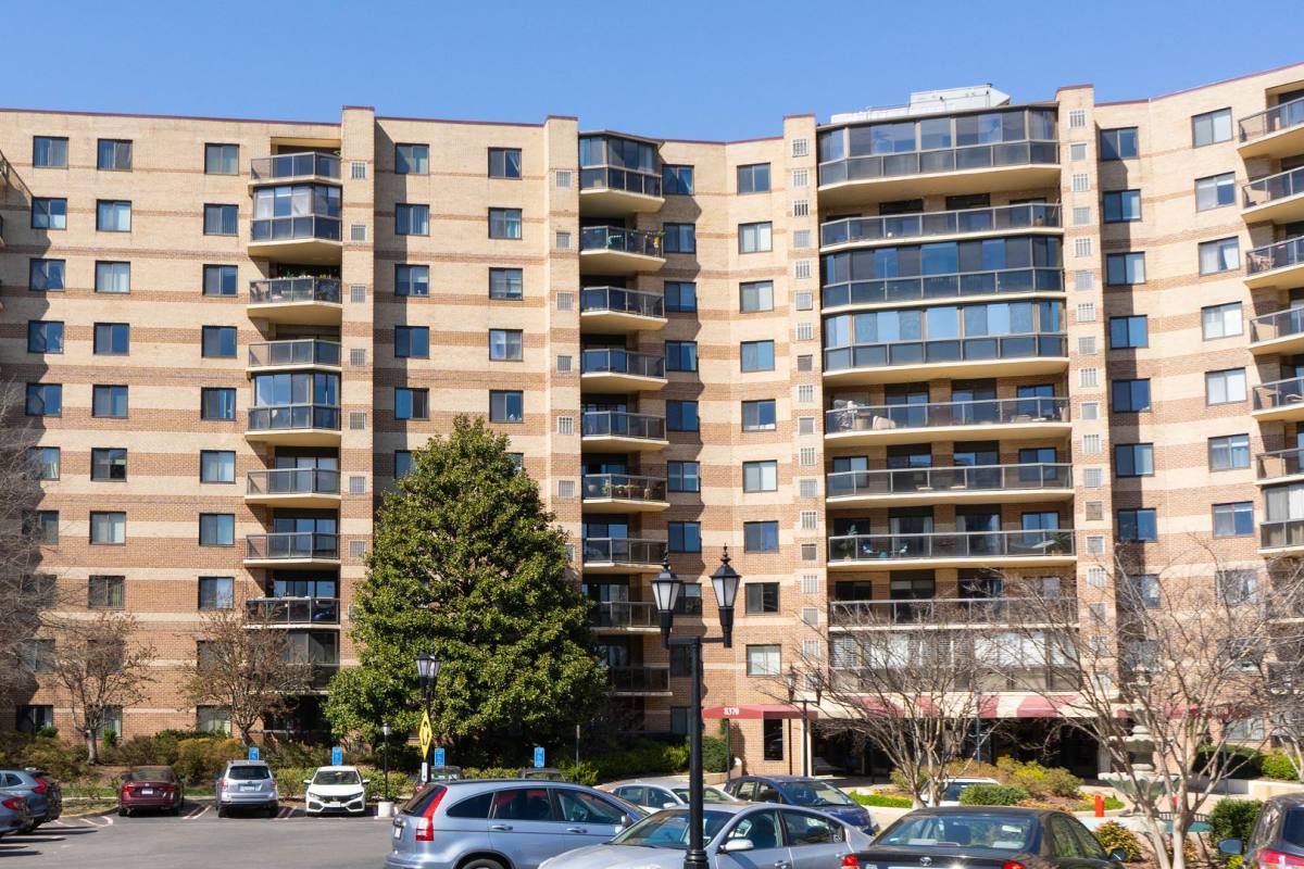 Condo for rent at 8370 Greensboro Dr #705, McLean, VA 22102