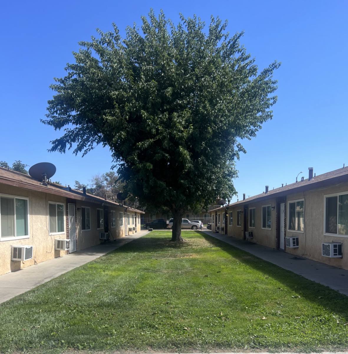 Townhouse for rent at 18400 Montezuma St, Adelanto, CA 92301