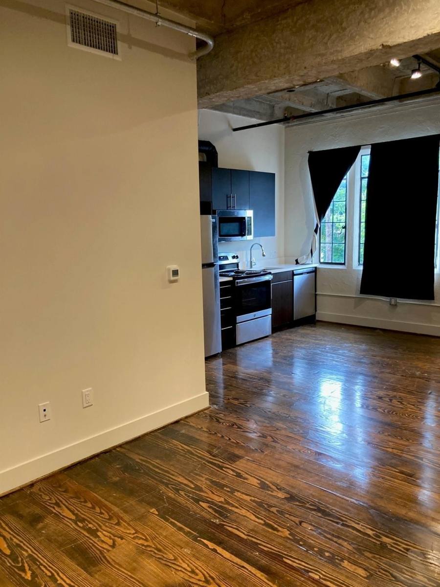 Apartment for rent at 4411 Dallas St #9, Houston, TX 77023