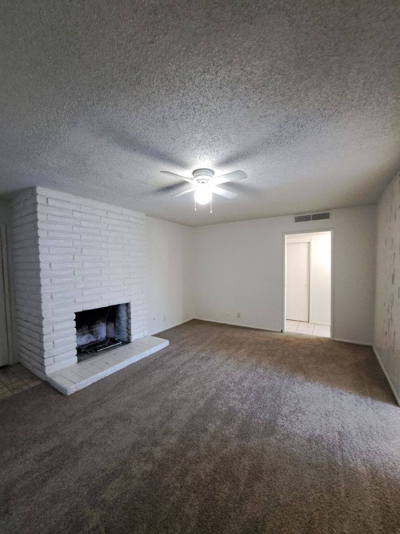 Apartment for rent at 132 W Dayton Ave, Fresno, CA 93705