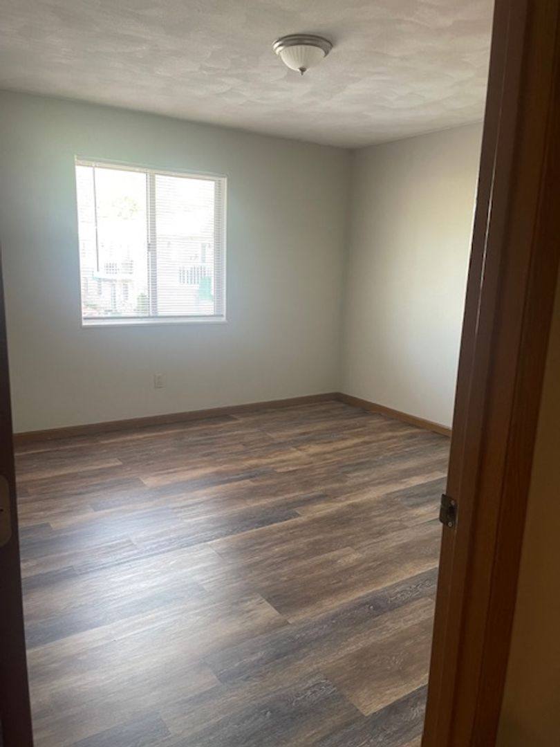Apartment for rent at 1000 Royal Heights Rd, Belleville, IL 62226