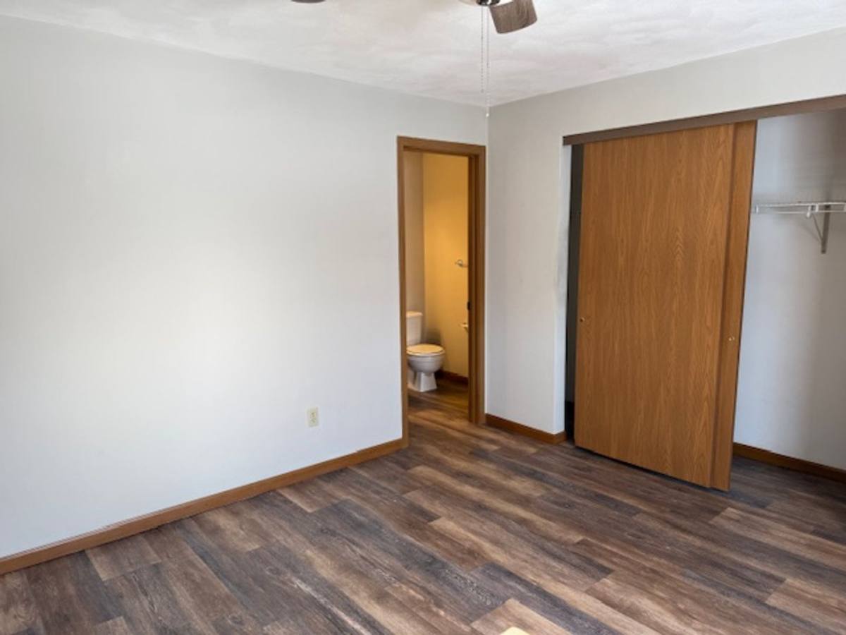 Apartment for rent at 1000 Royal Heights Rd, Belleville, IL 62226