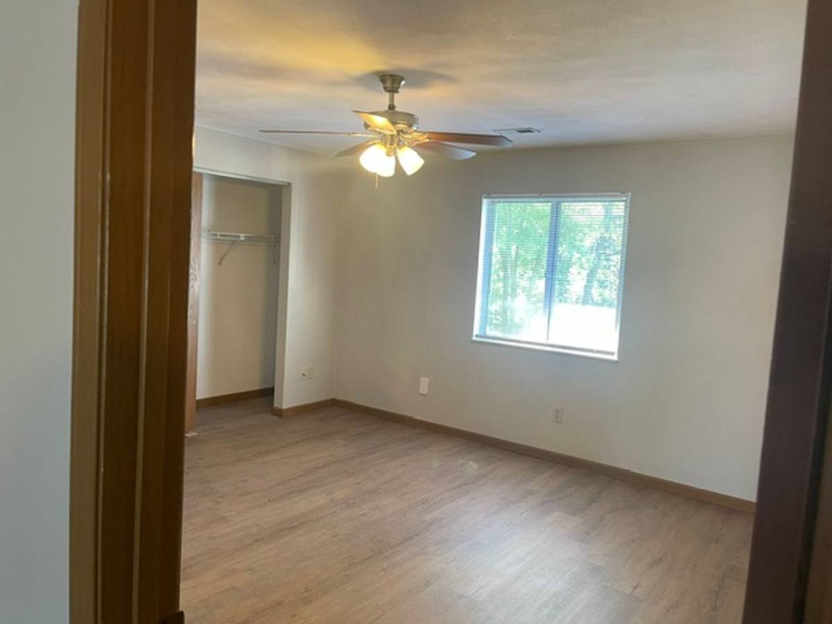 Court Royal, 1000 Royal Heights Rd, Belleville, IL 62226 - Apartment for Rent - Image 8