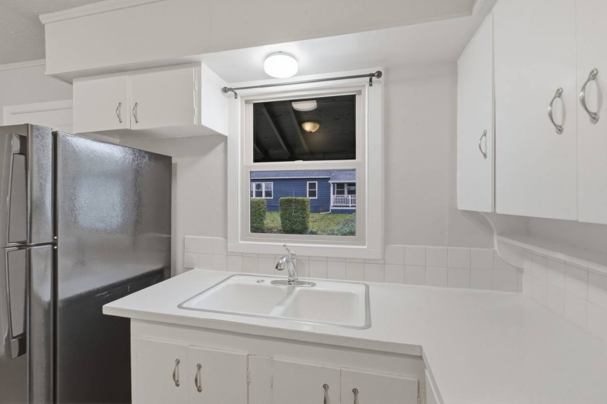 Apartment for rent at 91817 Highway, Astoria, OR 97103