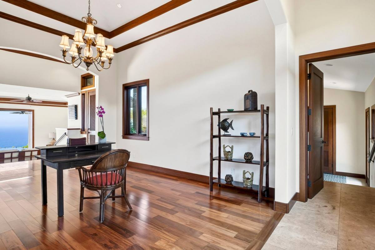 House for rent at 81-580 Kaiue St, Kealakekua, HI 96750
