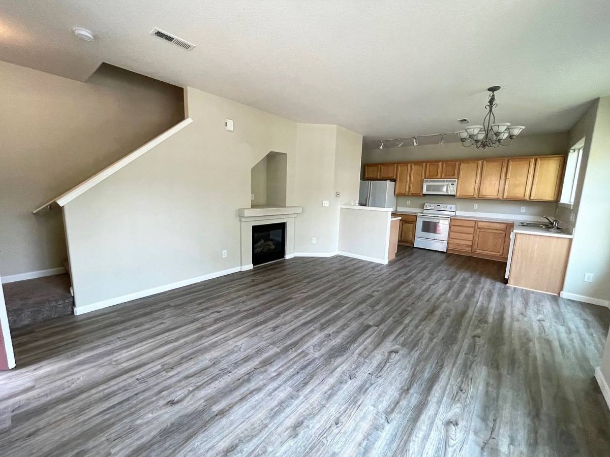 Townhouse for rent at 6220 SW 182nd Terrace, Beaverton, OR 97007