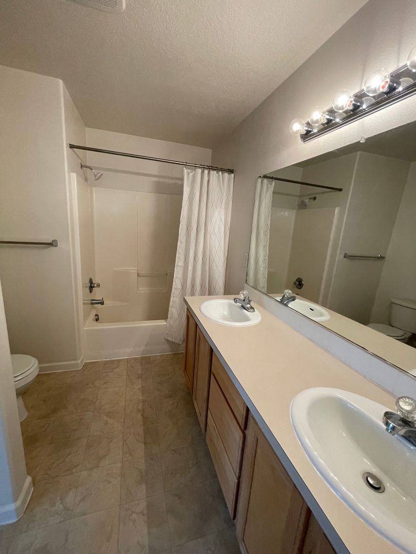 Townhouse for rent at 6220 SW 182nd Terrace, Beaverton, OR 97007