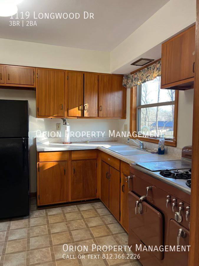 House for rent at 1119 Longwood Dr, Bloomington, IN 47401