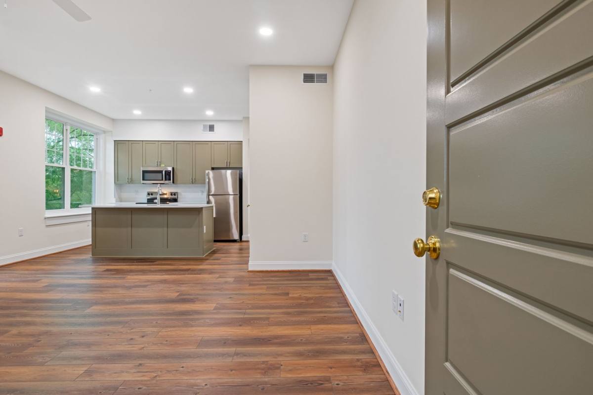 Apartment for rent at 913 Greenway Court, Norfolk, VA 23507