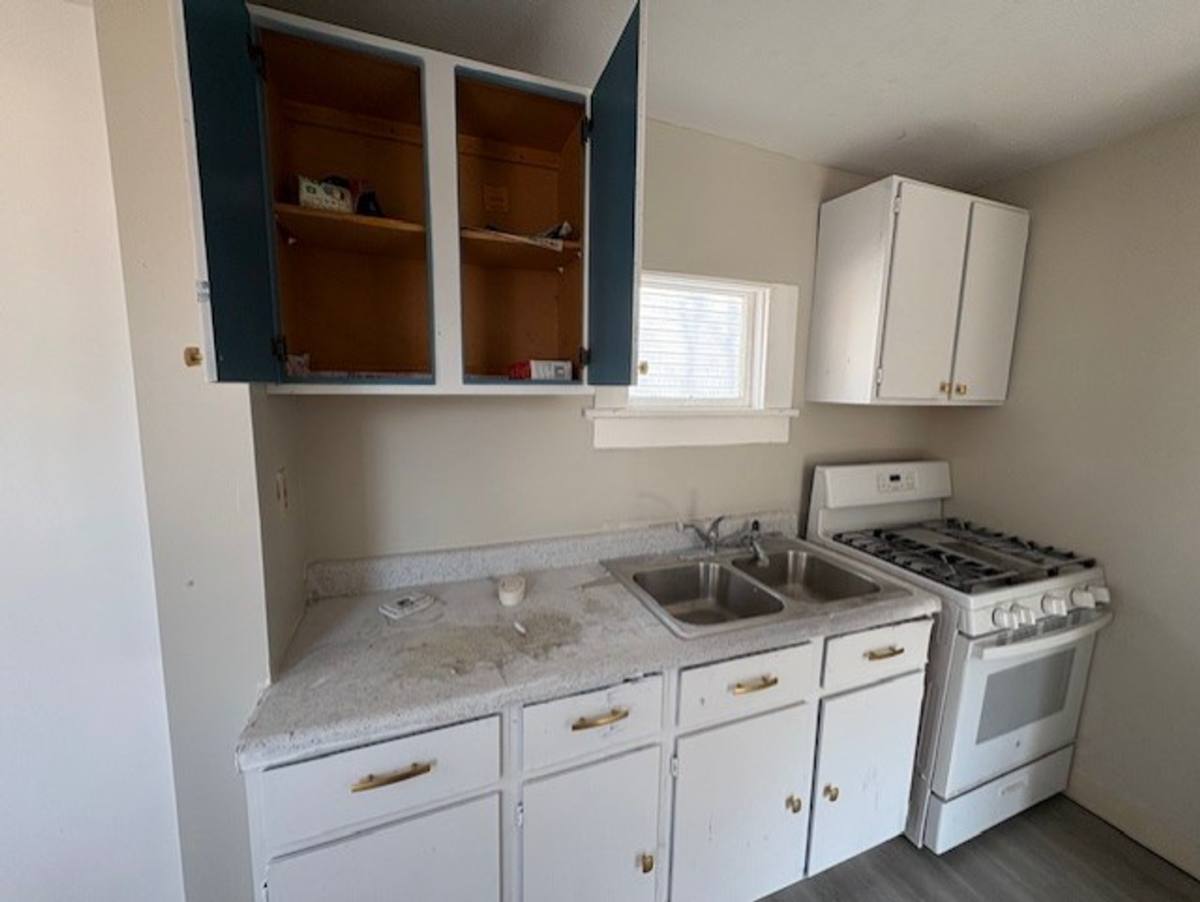 House for rent at 624 Garfield St, Akron, OH 44310