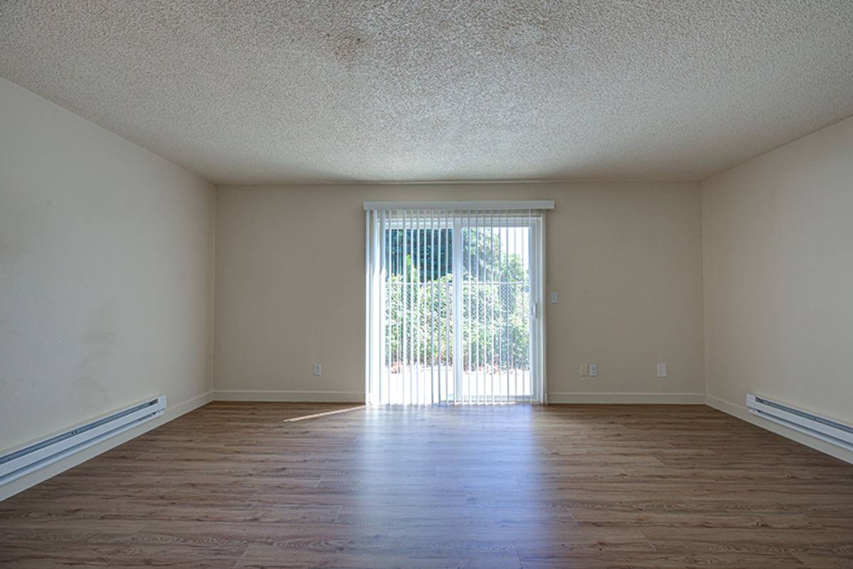 Townhouse for rent at 52279 SW 4th St, Scappoose, OR 97056