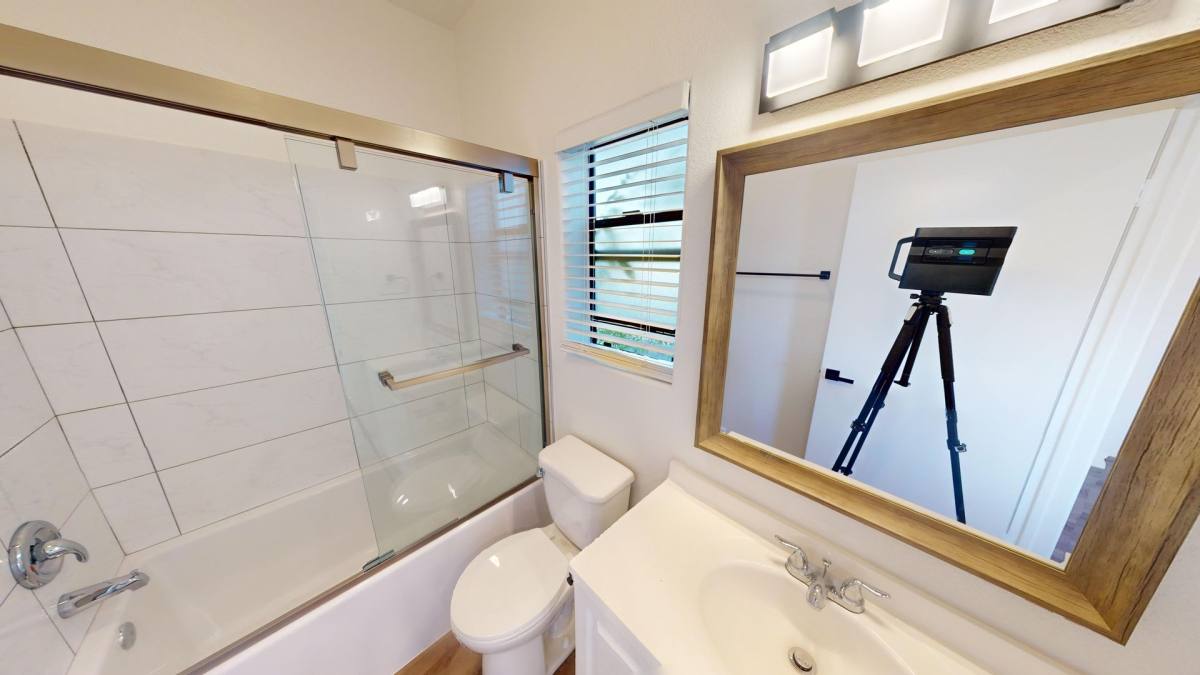 Apartment for rent at 5804 Woodman Ave, Van Nuys, CA 91401